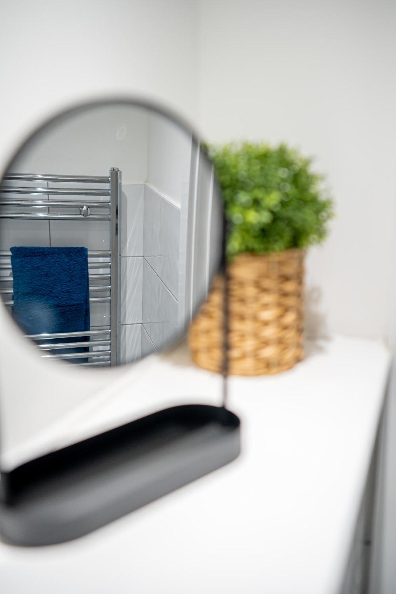 Basement Bliss Hideaway Appartement Bradford  Buitenkant foto