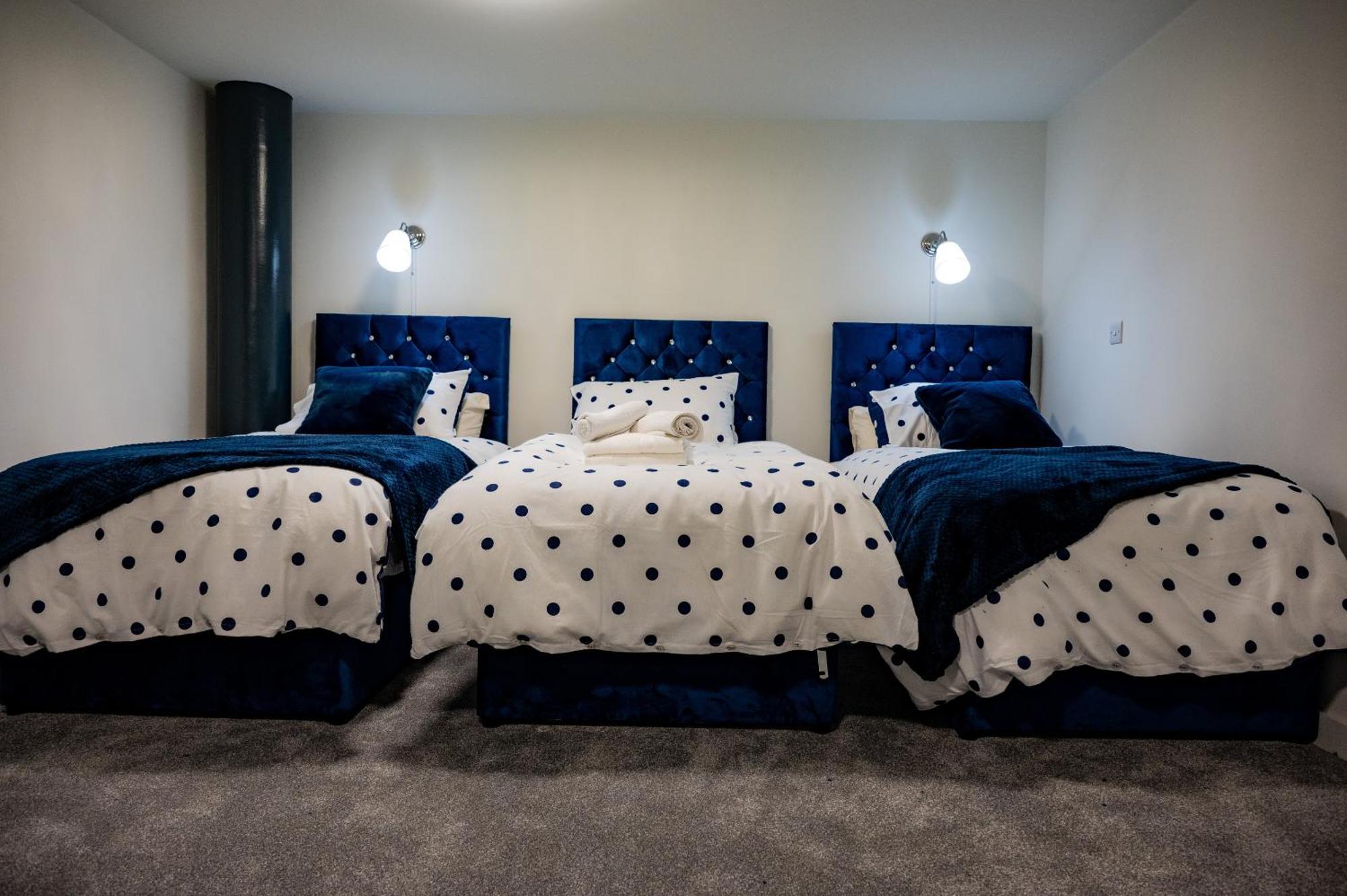 Basement Bliss Hideaway Appartement Bradford  Buitenkant foto