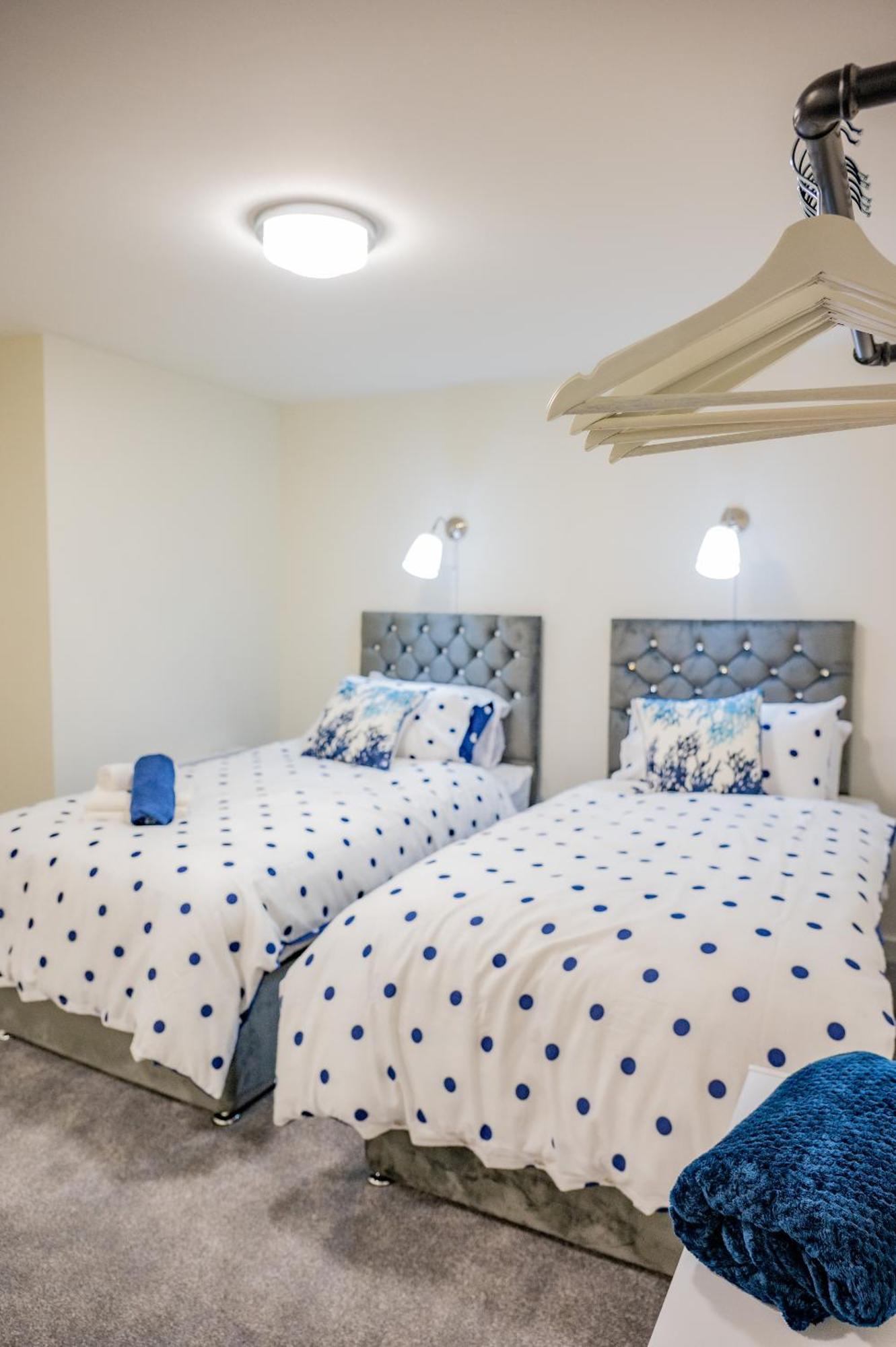 Basement Bliss Hideaway Appartement Bradford  Buitenkant foto